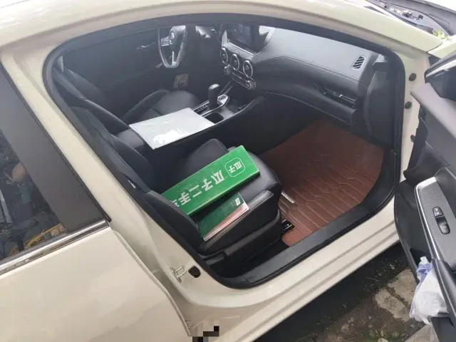 Nissan Sylphy — Фото автомобиля 17