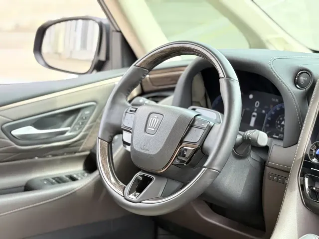 Toyota Vellfire — Фото автомобиля 13