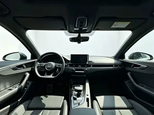 Audi A4L — Фото автомобиля 5