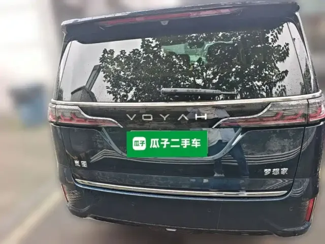 Voyah Auto Voyah Dreamer 2025 Model PHEV 4WD Premium QianKun Edition — Фото автомобиля 7