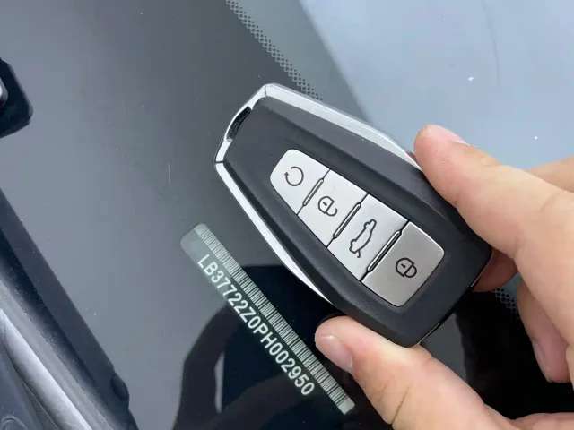 Geely Emgrand S — Фото автомобиля 19