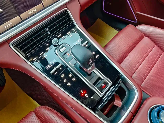 Porsche Panamera — Фото автомобиля 13