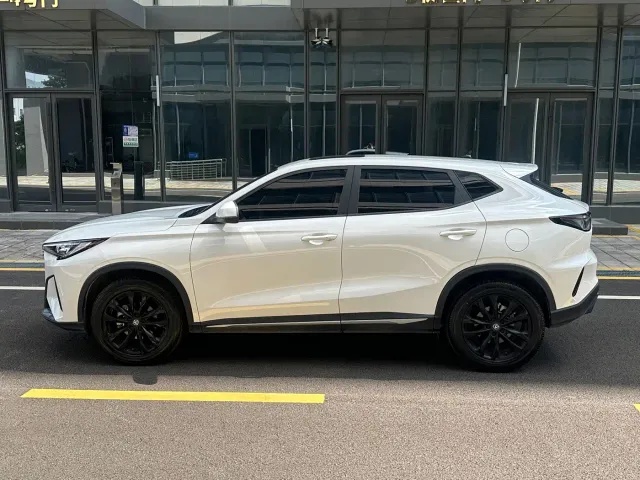 Changan X5 Plus — Фото автомобиля 3