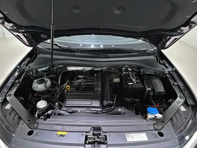 Volkswagen Tiguan L — Фото автомобиля 16