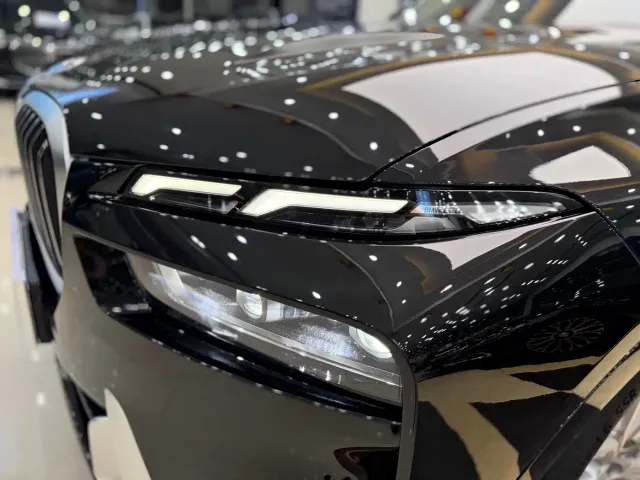 BMW X7 — Фото автомобиля 24