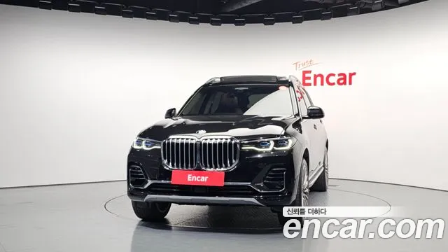 BMW X7 — Фото автомобиля 3