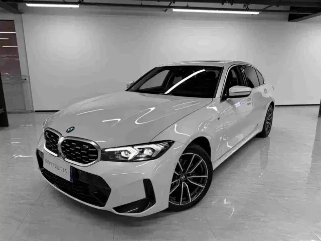 Фотография автомобиля — BMW 3 Series
