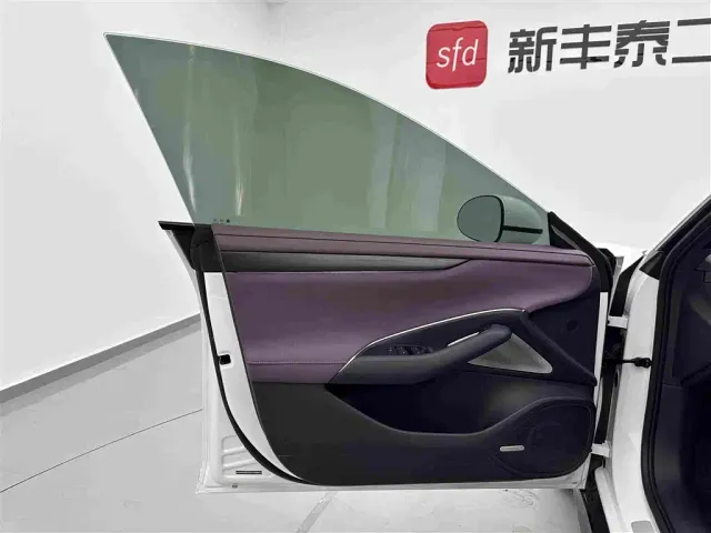 Xiaomi SU7 — Фото автомобиля 8