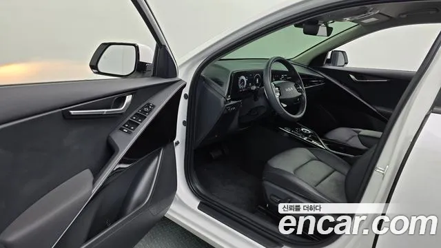 Kia Niro The All New — Фото автомобиля 10