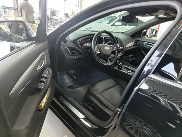 Cadillac CT5 — Фото автомобиля 15