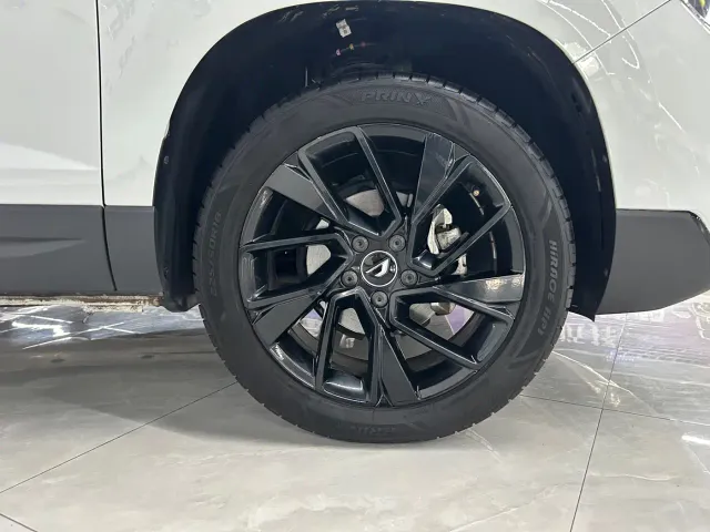 Jetta VS7 — Фото автомобиля 7
