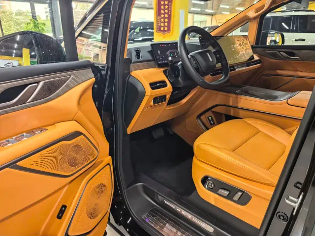 Wey Alpine — Фото автомобиля 4