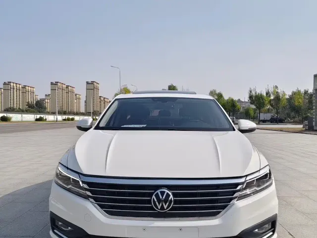 Volkswagen Lavida — Фото автомобиля 2