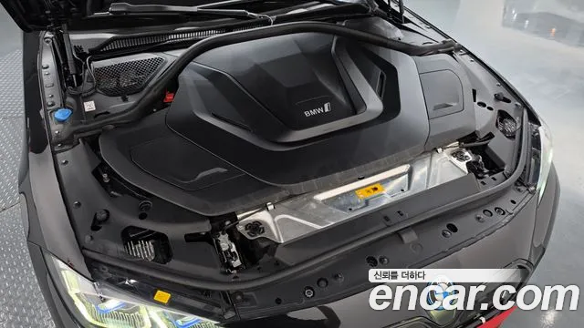 BMW i4 — Фото автомобиля 5