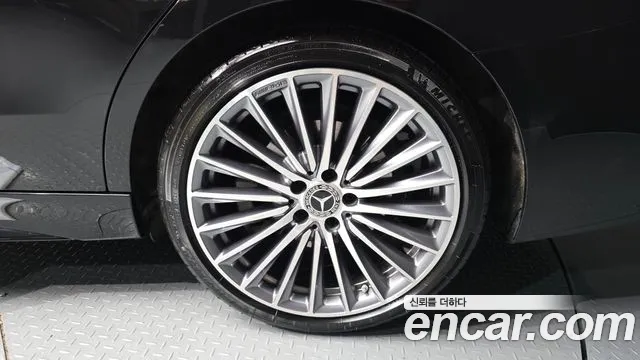 Mercedes-Benz C-Class — Фото автомобиля 5