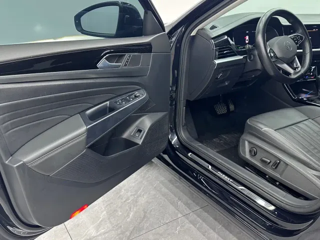 Volkswagen Passat — Фото автомобиля 7