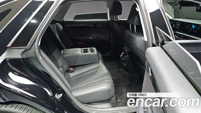 Hyundai Grandeur GN7 — Фото автомобиля 11