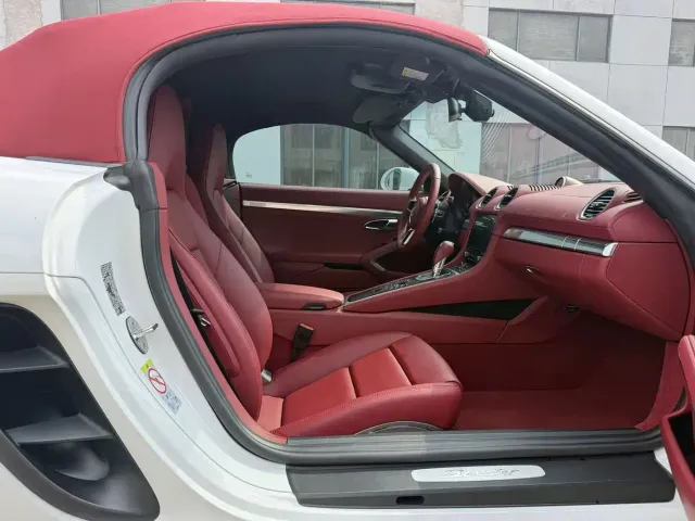 Porsche 718 — Фото автомобиля 6