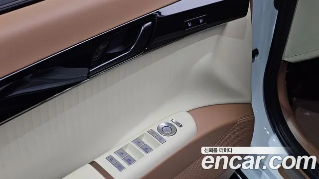 Hyundai Grandeur GN7 — Фото автомобиля 22