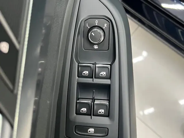 Volkswagen Passat — Фото автомобиля 10