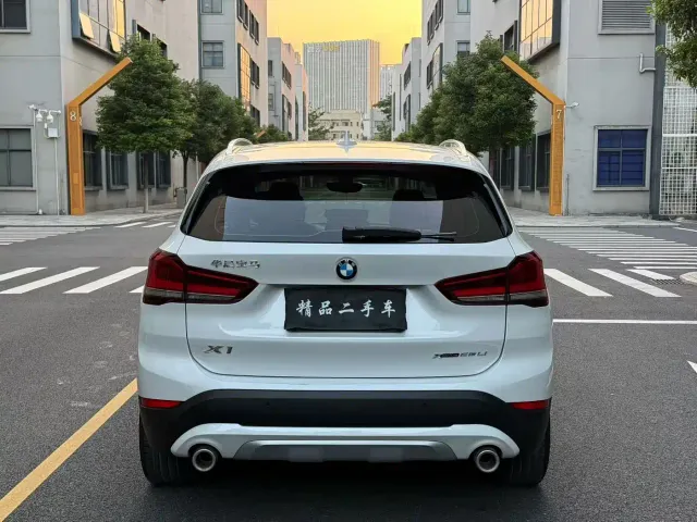 BMW X1 — Фото автомобиля 5
