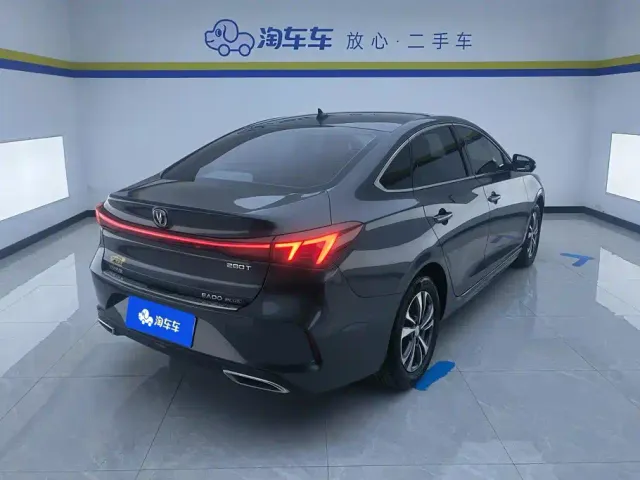 Changan Eado — Фото автомобиля 3