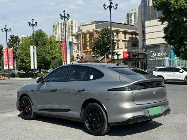 IM Motors LS6 — Фото автомобиля 18