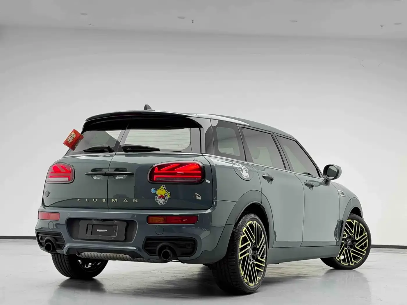 MINI MINI CLUBMAN 2022 1.5T COOPER Comfort Special Edition — Фото автомобиля 3