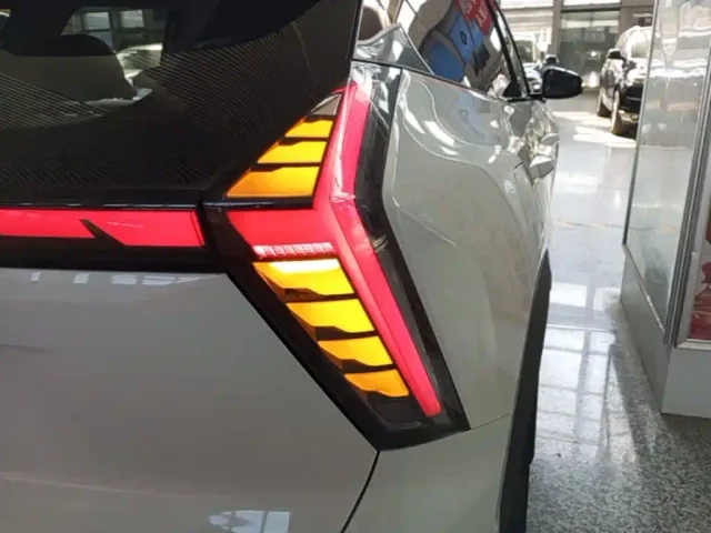 Geely Boyue L — Фото автомобиля 7