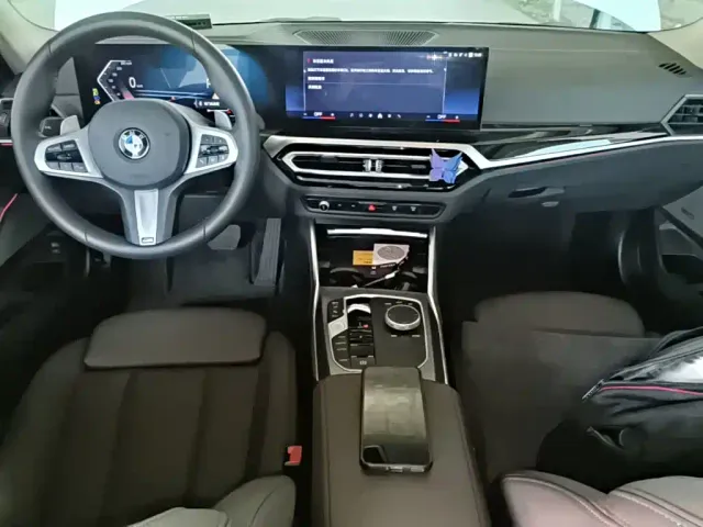 BMW 3 Series — Фото автомобиля 12