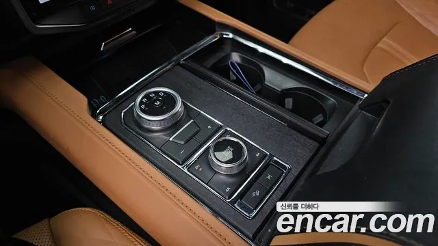 Ford Expedition — Фото автомобиля 8