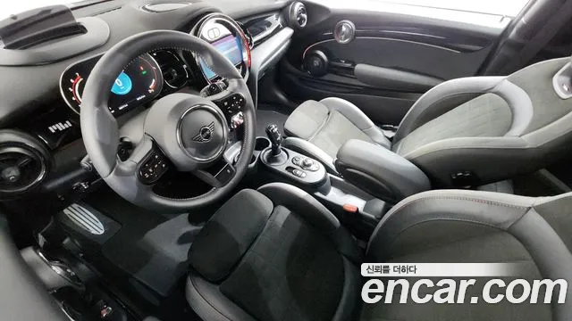Mini Cooper — Фото автомобиля 7