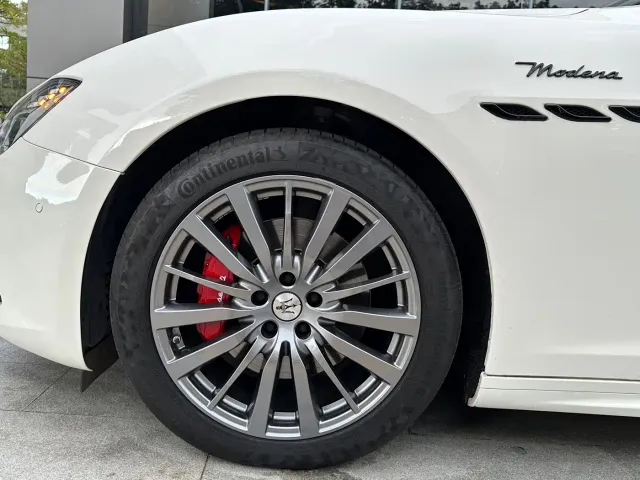 Maserati Ghibli — Фото автомобиля 7