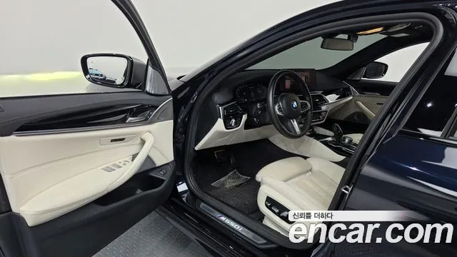 BMW 5-Series 5 серия (G30) — Фото автомобиля 10