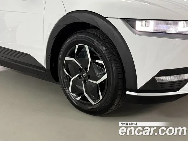 Hyundai Ioniq 5 — Фото автомобиля 5