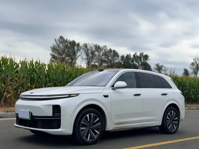 Фотография автомобиля — Li Auto L7