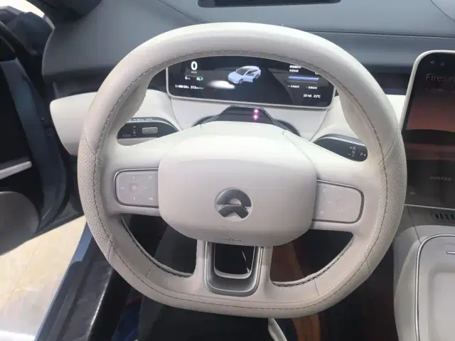 Nio ET5 Touring — Фото автомобиля 15