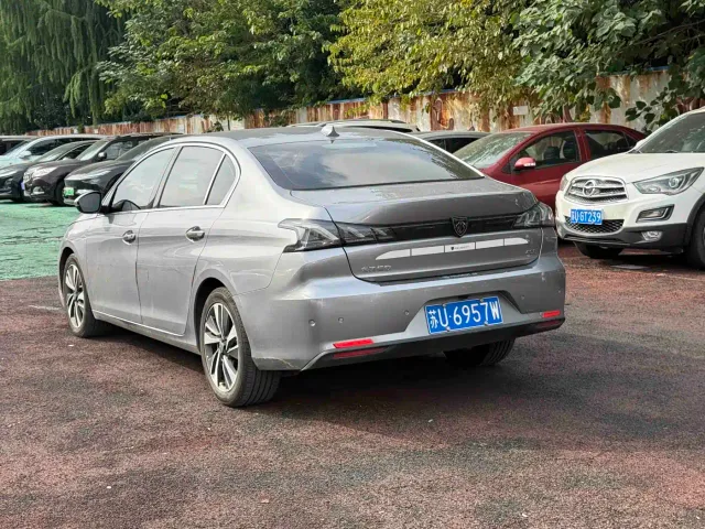 Peugeot 408 — Фото автомобиля 6