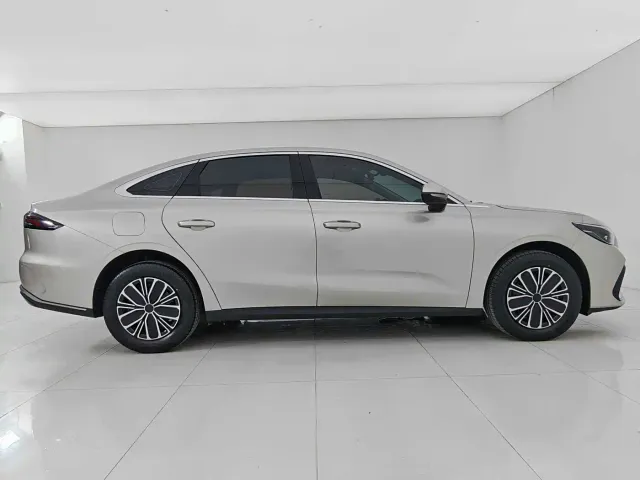 Geely Galaxy Stellar 6 — Фото автомобиля 8