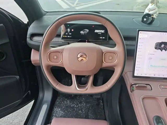 Nio EC6 — Фото автомобиля 10