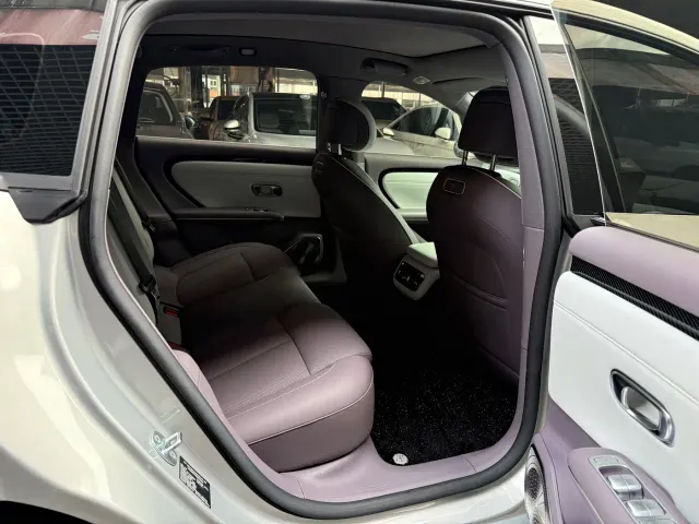 Changan Qiyuan A06 — Фото автомобиля 8