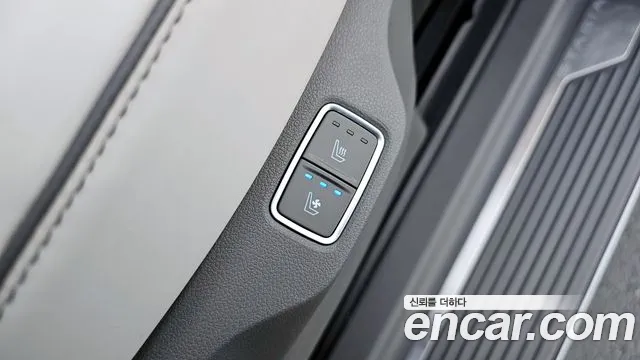 Hyundai Staria Staria 4WD Lounge 9 мест — Фото автомобиля 18