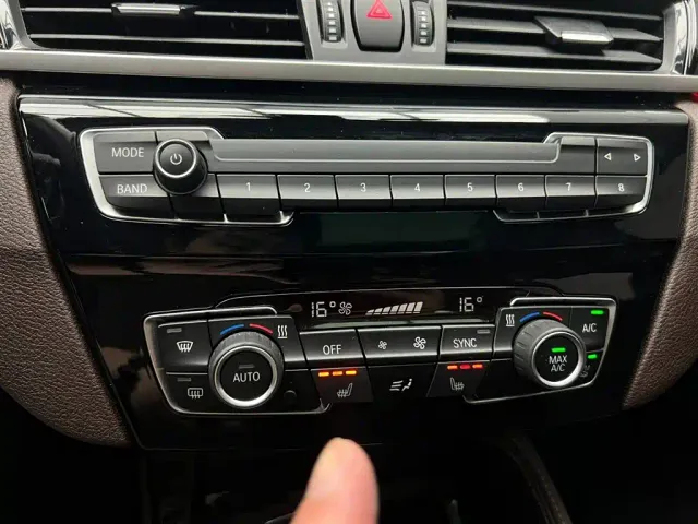 BMW X1 — Фото автомобиля 14