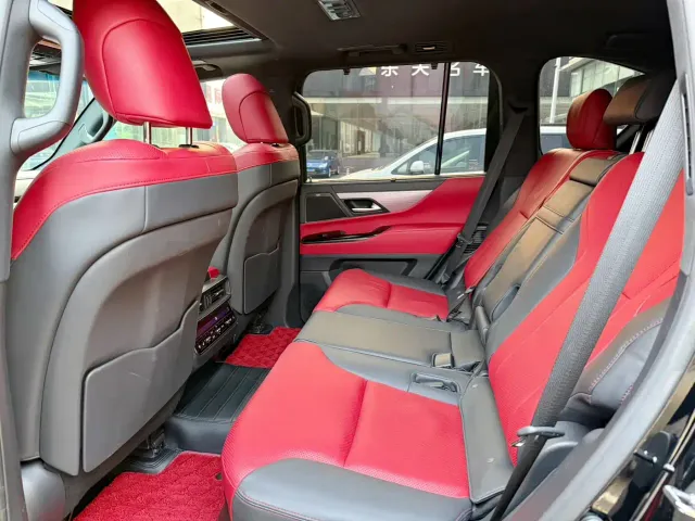Lexus LX — Фото автомобиля 10