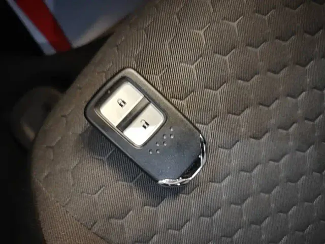 Honda Fit — Фото автомобиля 8