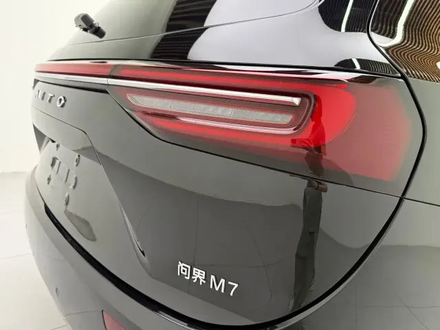 Aito M7 — Фото автомобиля 7