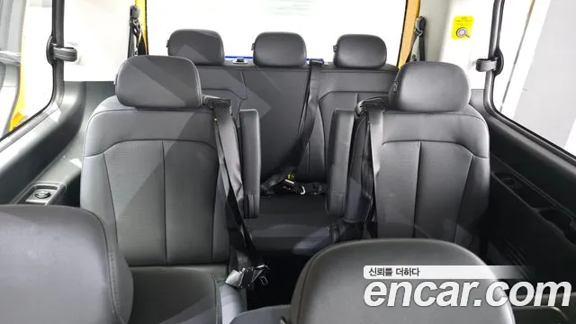 Hyundai Staria Staria L3.5 Школьный автобус — Фото автомобиля 11