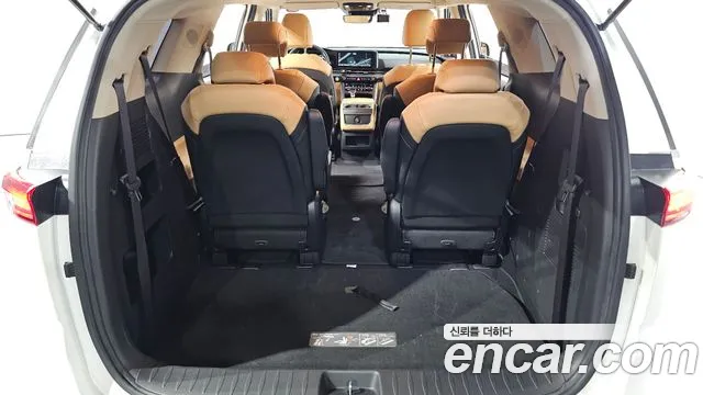 Kia Carnival 4th Gen — Фото автомобиля 25