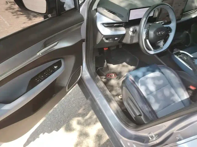 Geely Geometry M6 — Фото автомобиля 15