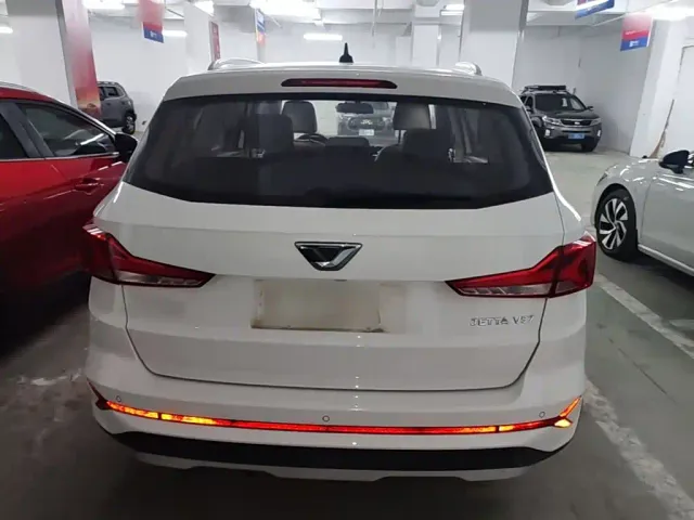 Jetta VS7 — Фото автомобиля 5
